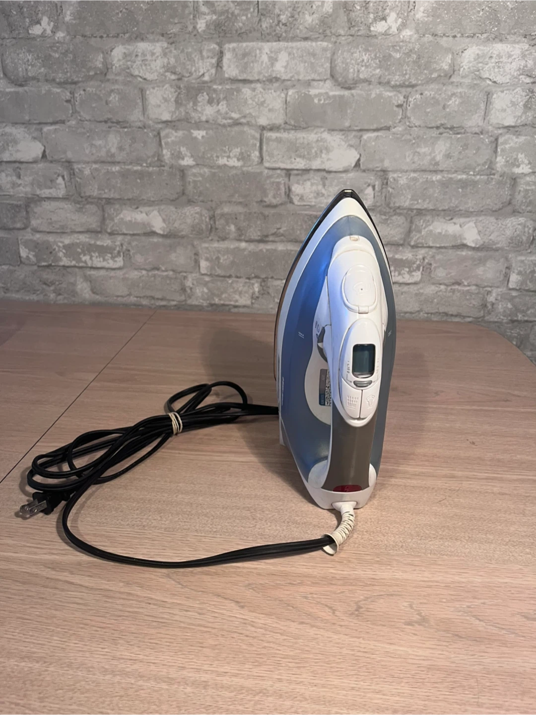 Black & Decker Digital Advantage Iron - photo 4