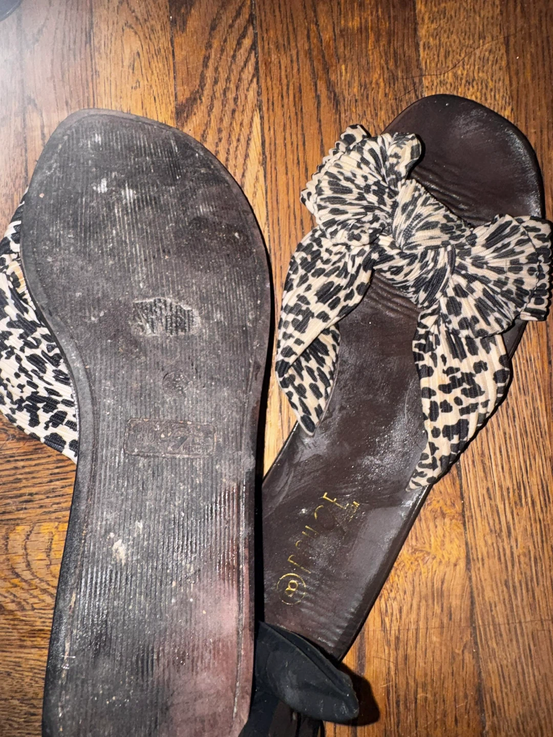 Rouge Helium Animal Print Bow Sandals - photo 2