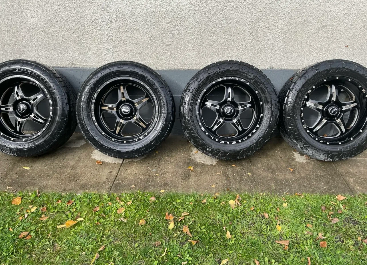 Set of 4 Toyota Tundra Wheels