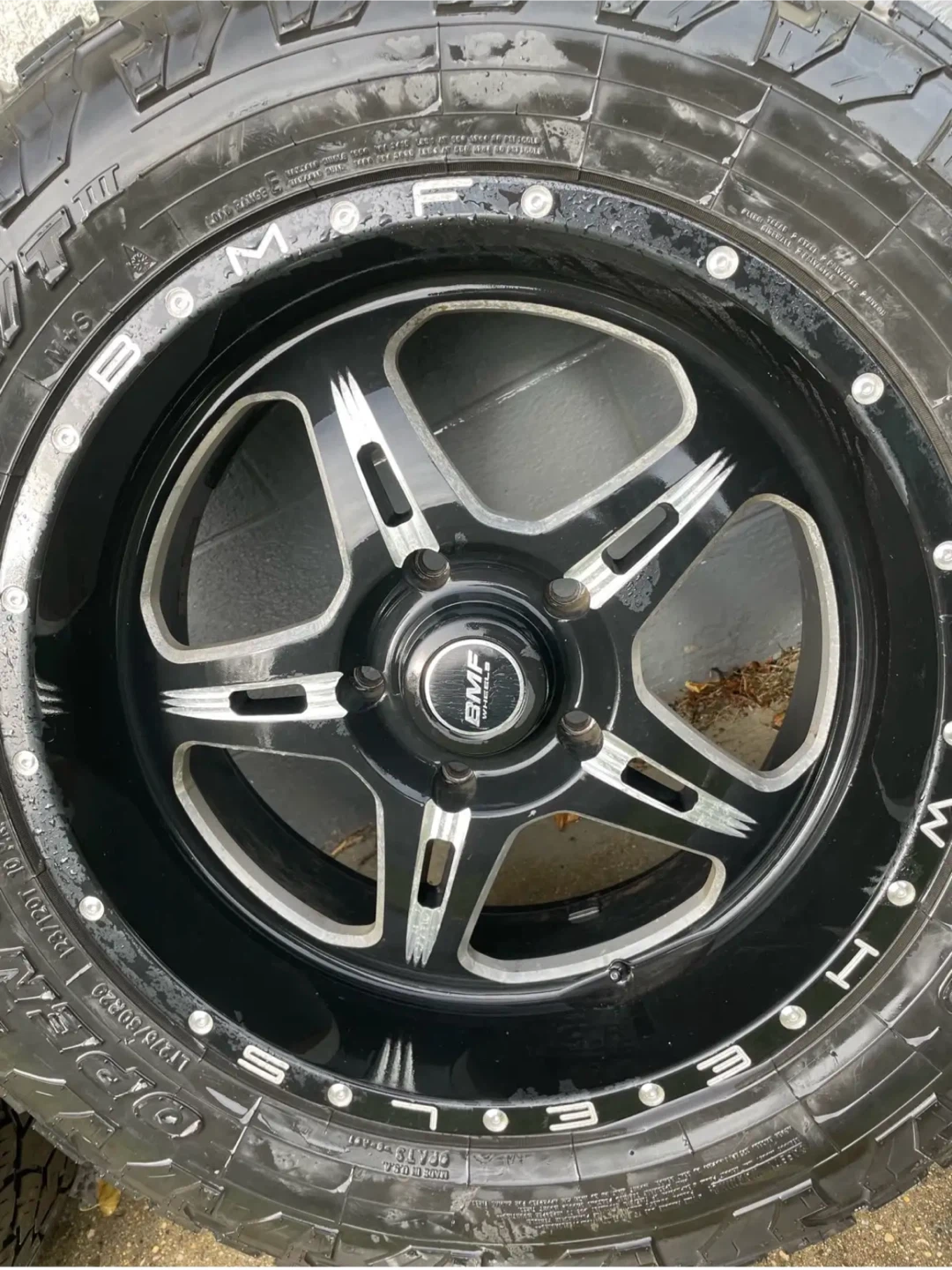 Set of 4 Toyota Tundra Wheels - photo 3