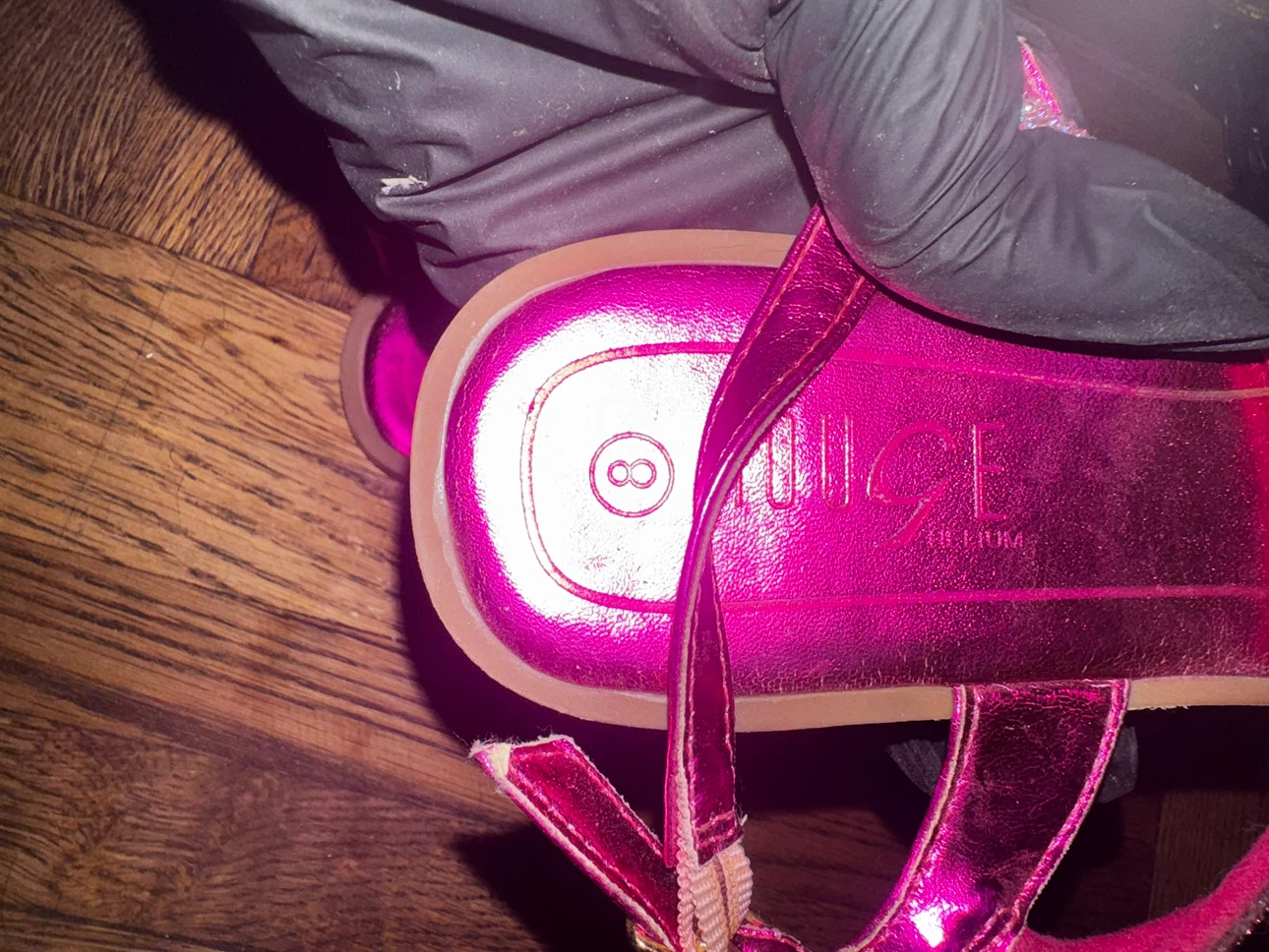 Rouge Helium Pink Sandals Size 8 - photo 3