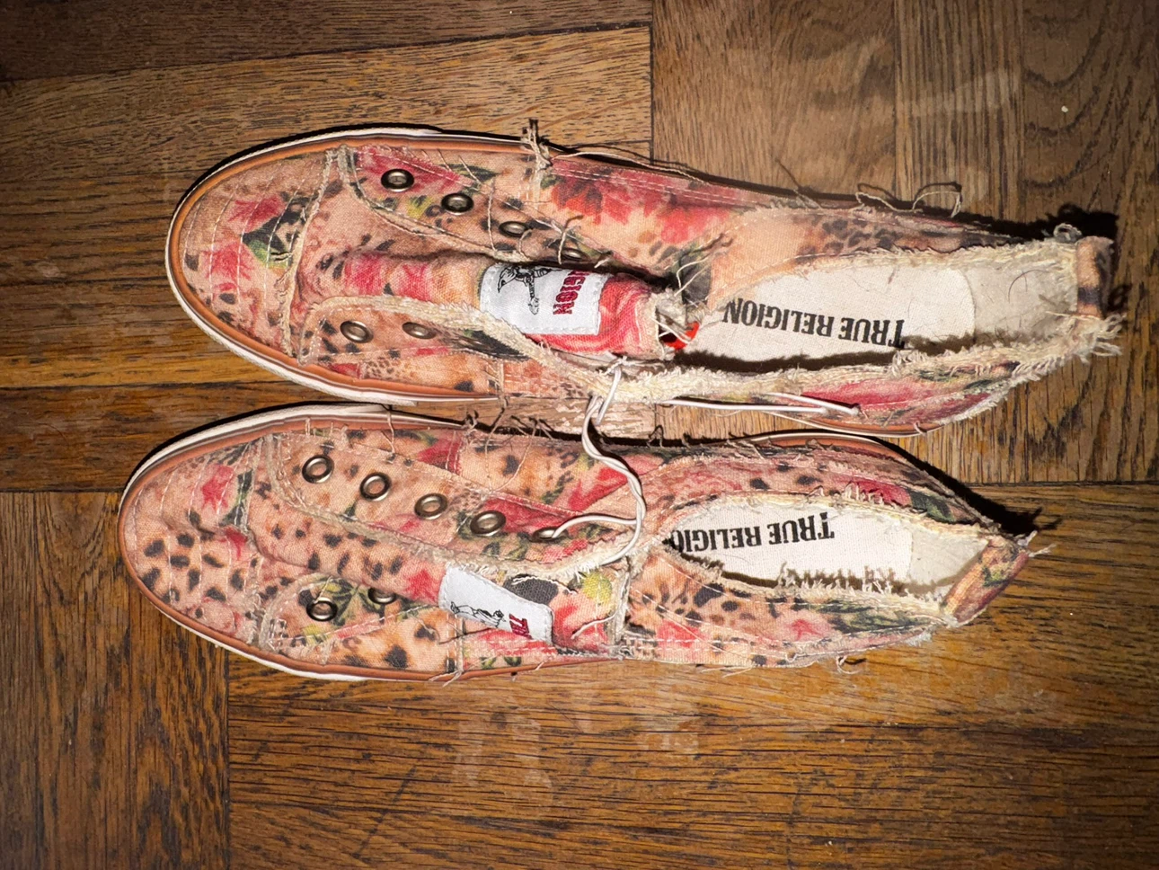 True Religion Floral Animal Print Sneakers Size Large - photo 3