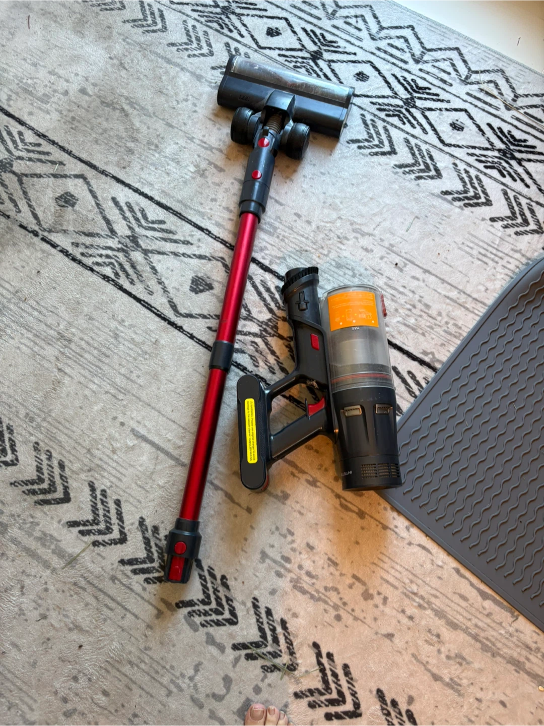 INTETURE Cordless Vacuum Cleaner Model X76 - photo 2
