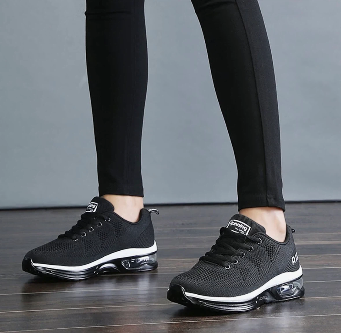 Women’s lightweight athletic running shoes - photo 3