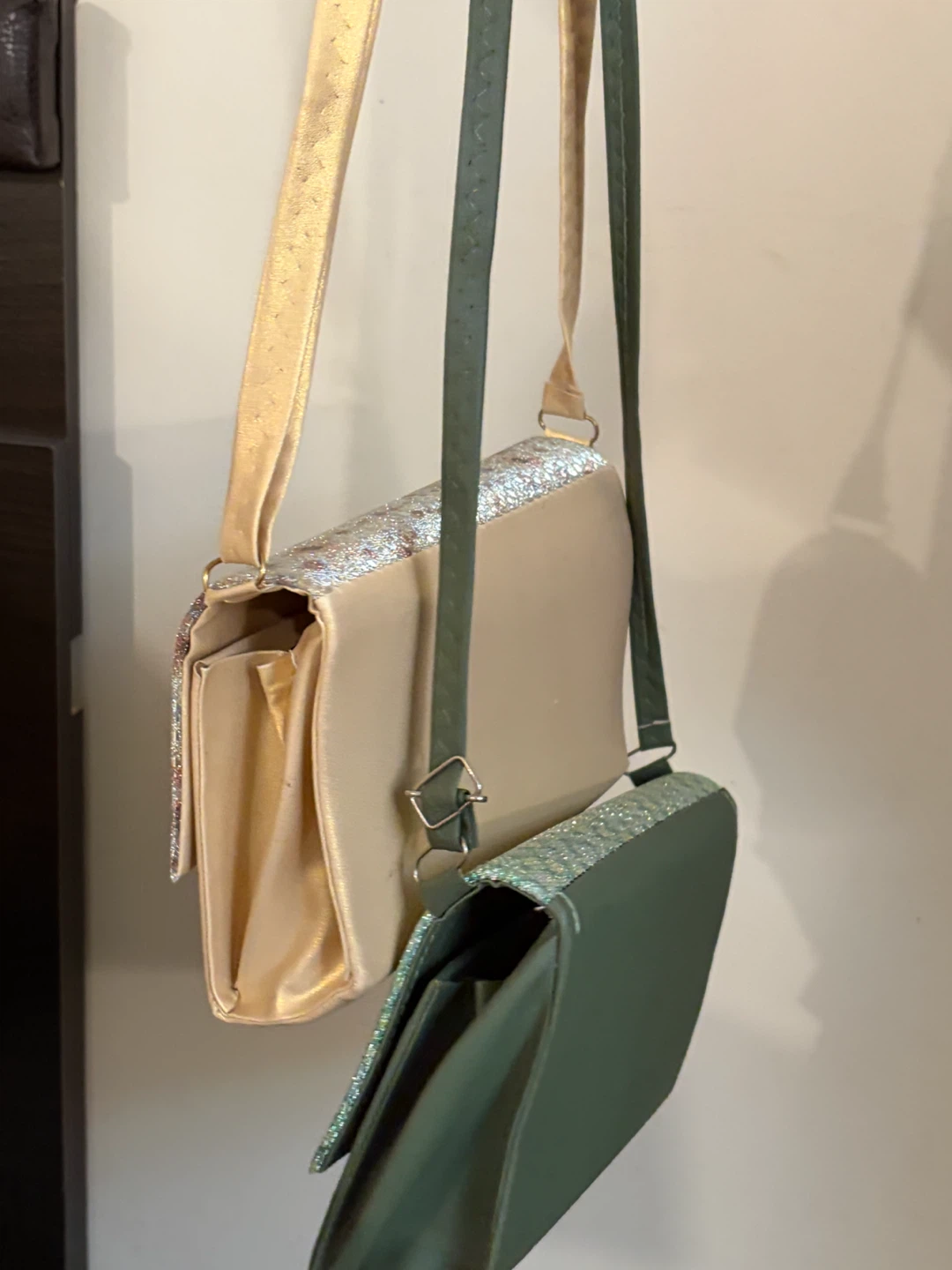 glittery crossbody bags completely new (BUY 1 get one FREE) - photo 3