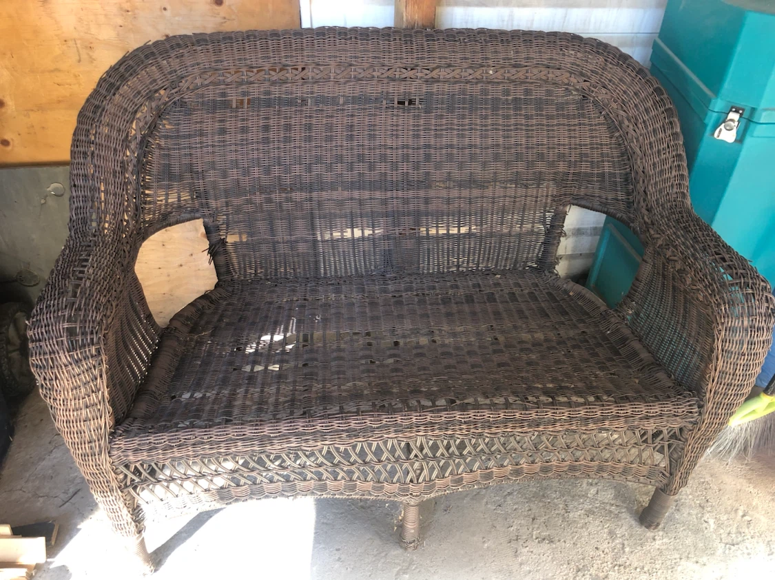 Dark Brown Garden Wicker Loveseat