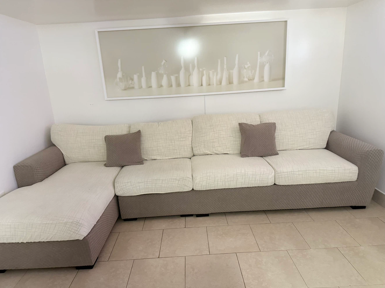 Sectional Sofa with Chaise