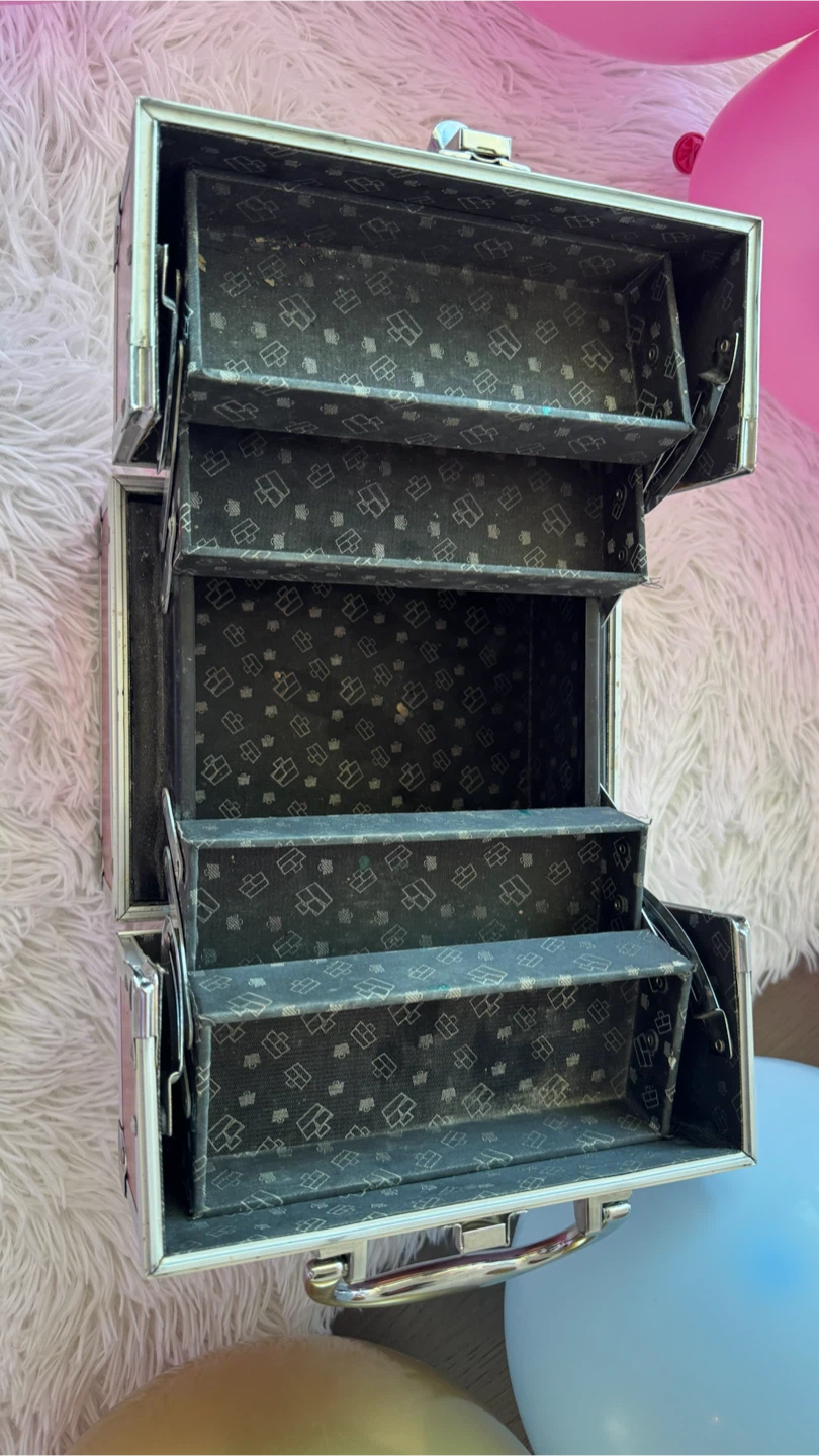 Pink Makeup Train Case - photo 4
