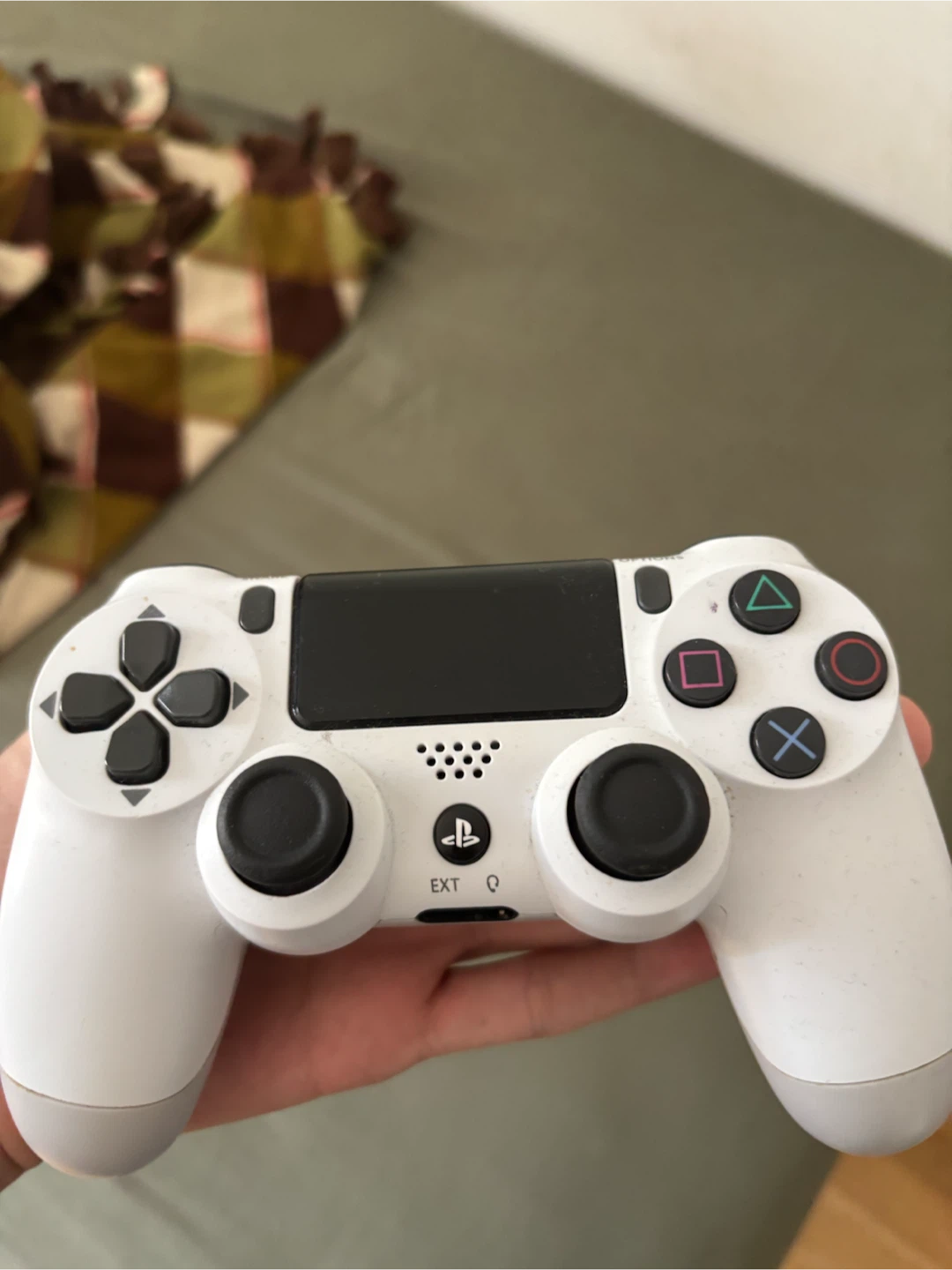 White Sony DualShock 4 Wireless Controller - photo 2