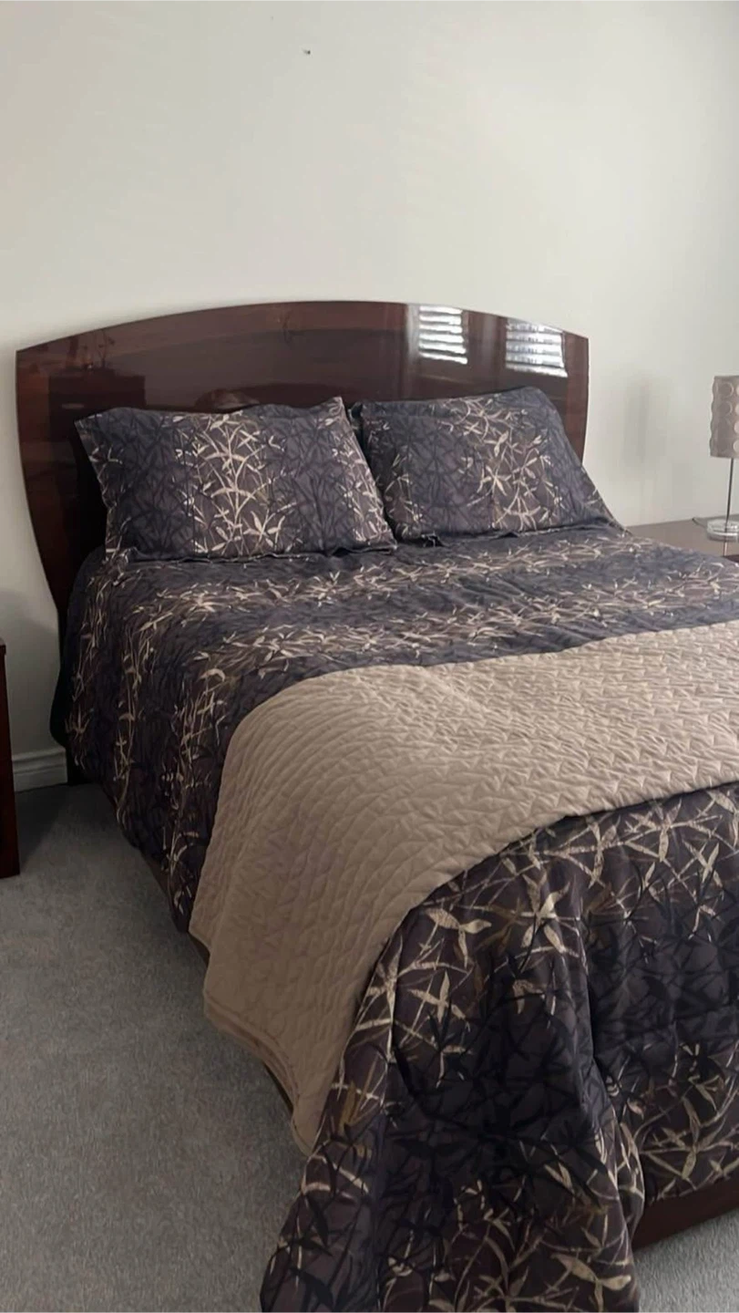 Bedroom Furniture Set