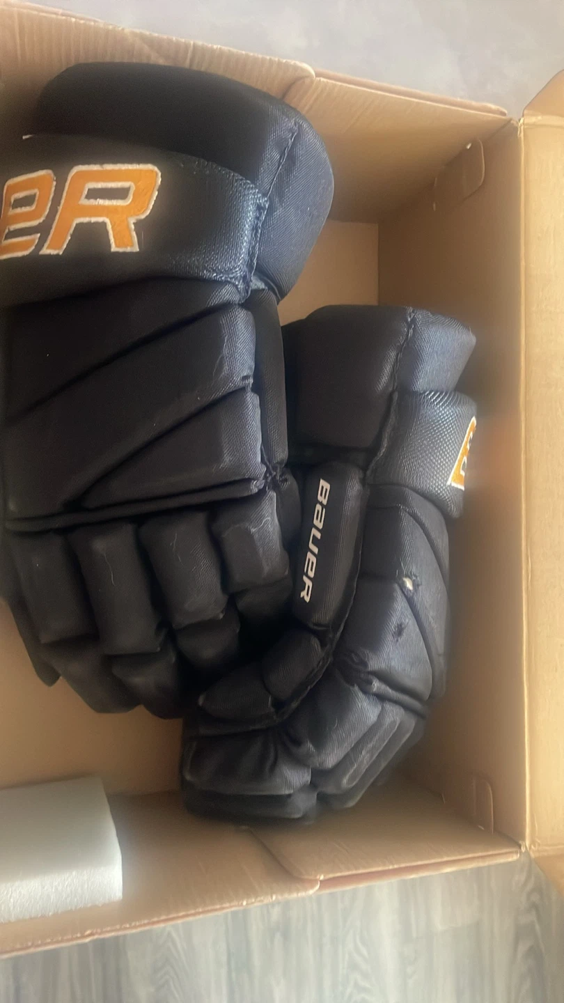 Bauer Hockey Gloves