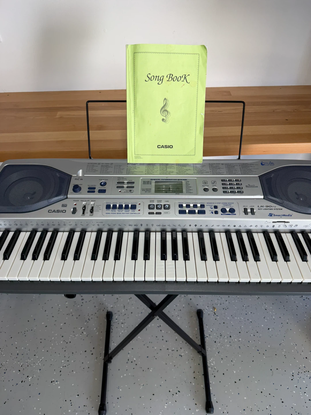 Casio LK-90TV Keyboard with Stand - photo 3