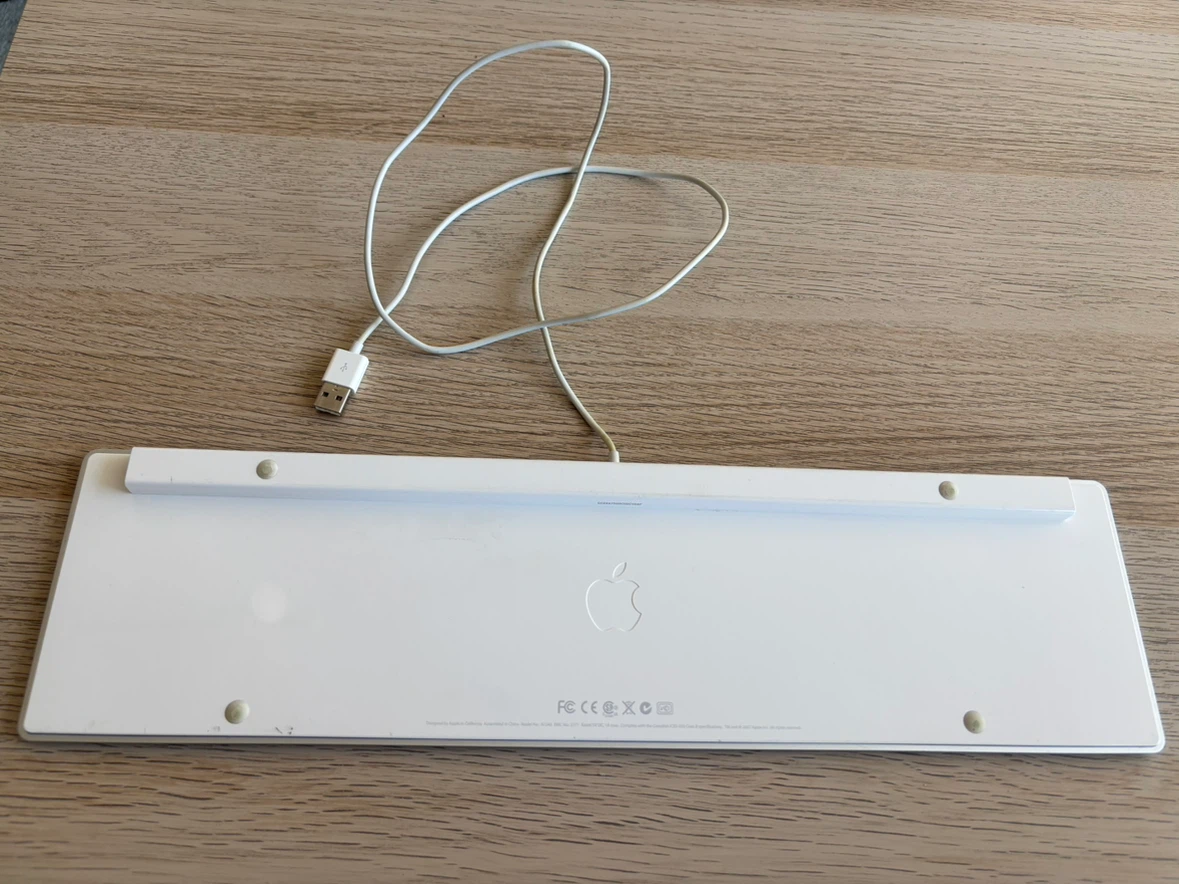 Apple Wired Keyboard (A1243) with Numeric Keypad + Magic Mouse - photo 3