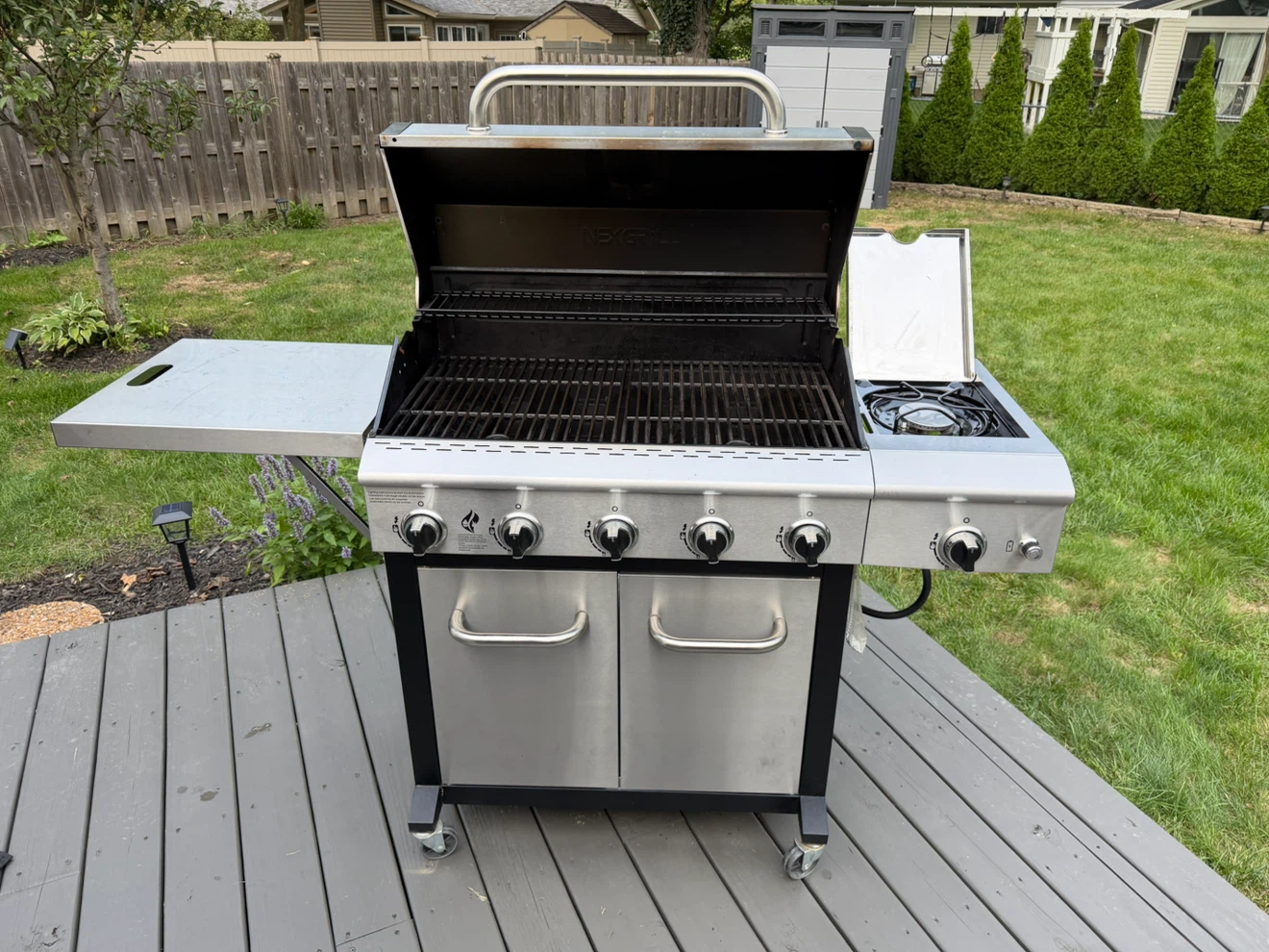 Nexgrill 5-Burner + Side Burner Propane Gas Grill w/ Cover - photo 3