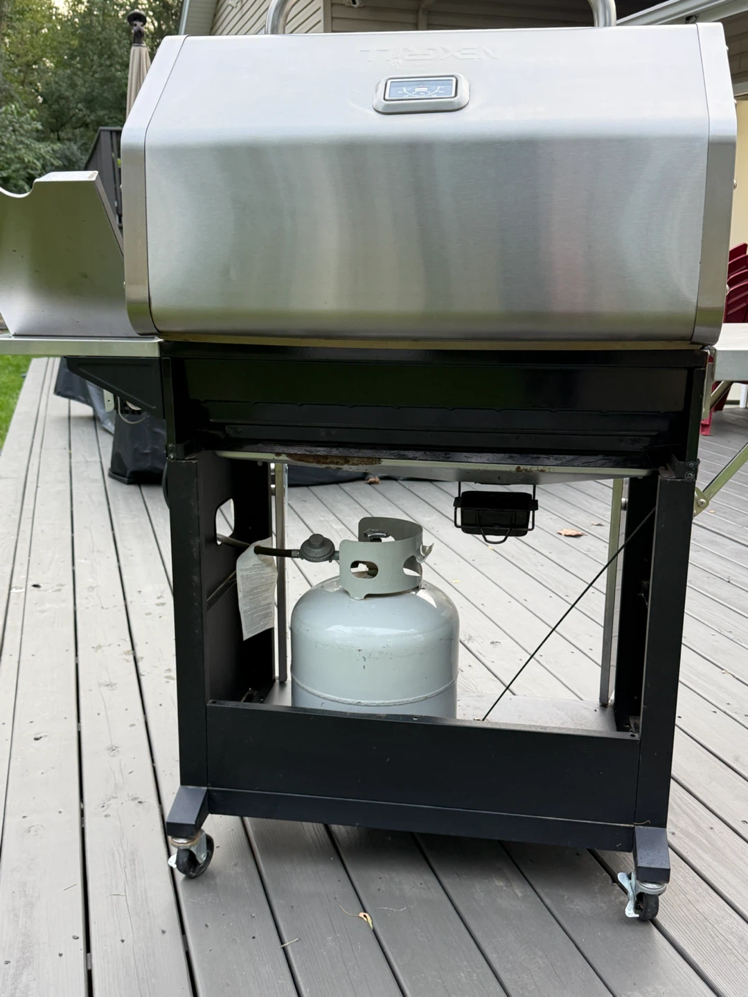 Nexgrill 5-Burner + Side Burner Propane Gas Grill w/ Cover - photo 4