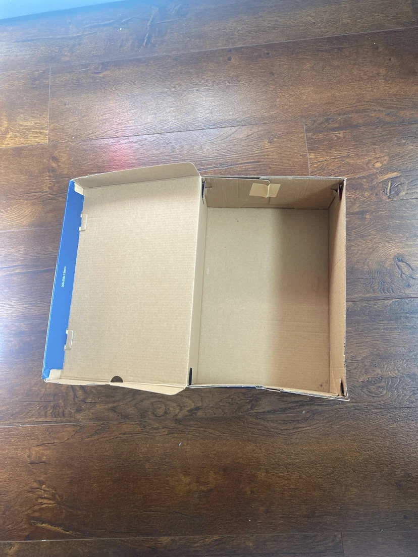 Reebok Shoe Box - photo 2