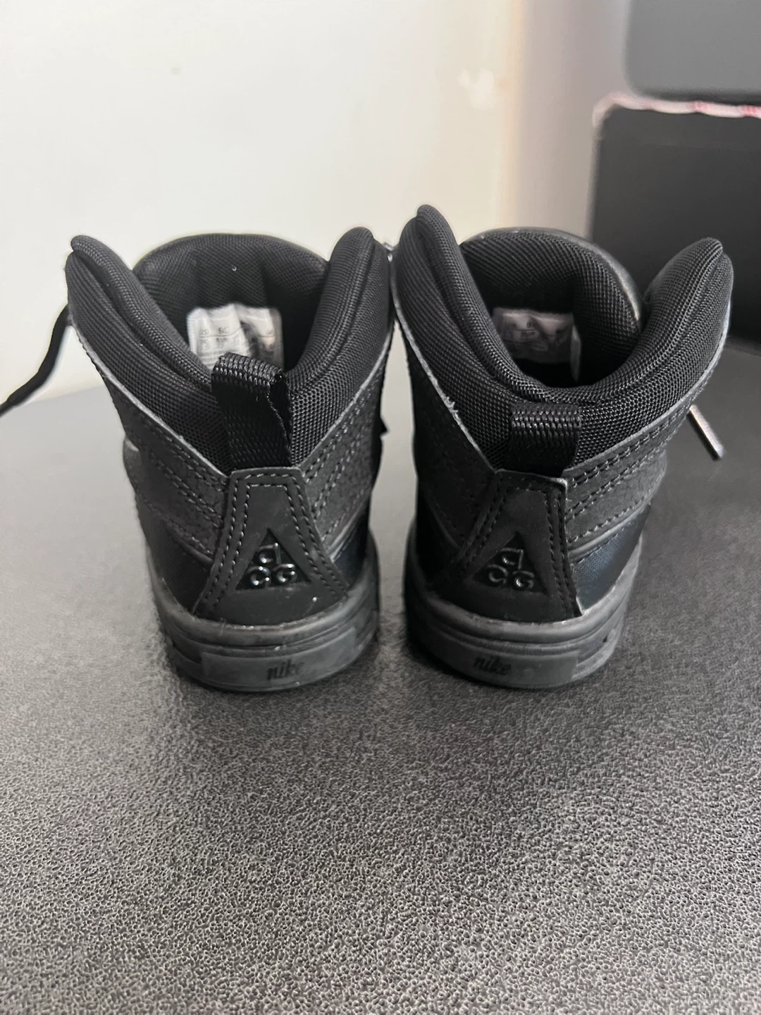 Nike ACG Infant Black High-Top Shoes – Size 6C – Brand New - photo 3