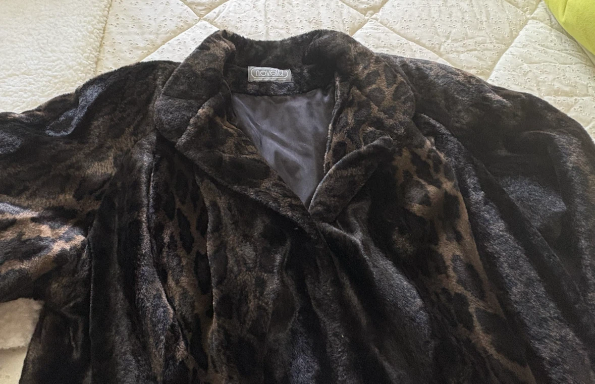 Novelti Leopard Print Faux Fur Coat Size 8 (Medium) - photo 5