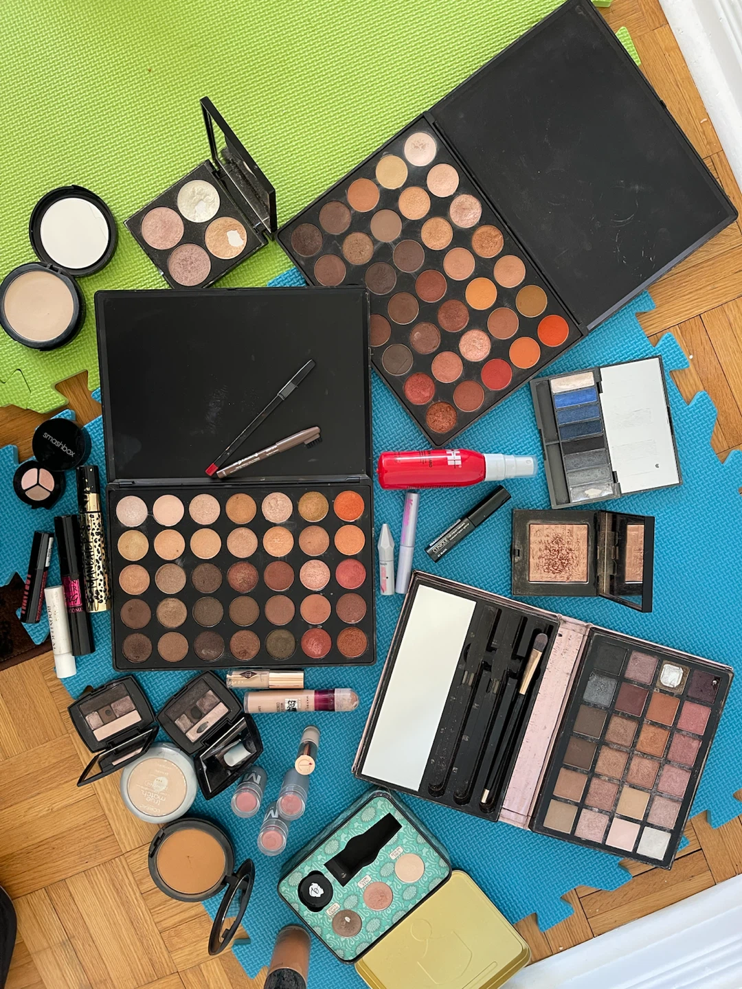 Large Collection of Makeup and Cosmetics - photo 4