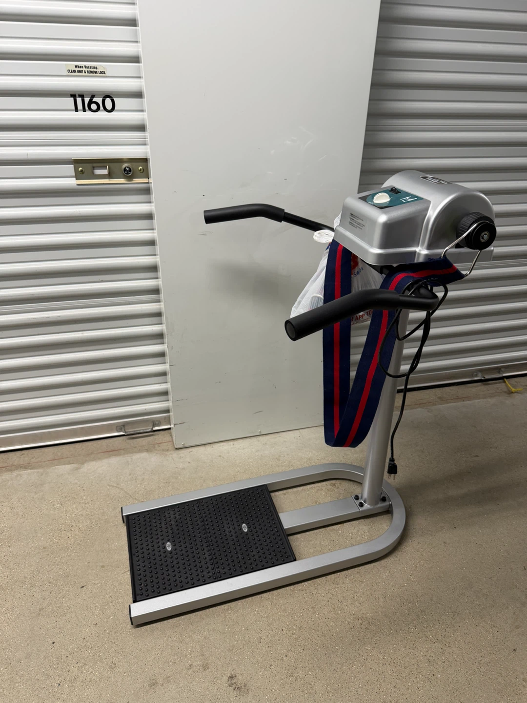 Sunpentown Belt Massager UC-633