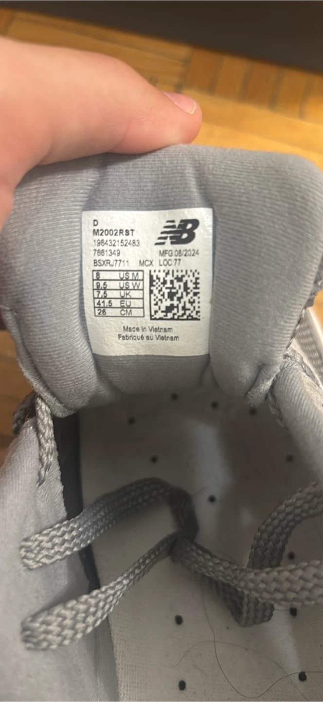 New Balance 2002R Grey Running Shoes Size 8 US Men - photo 4