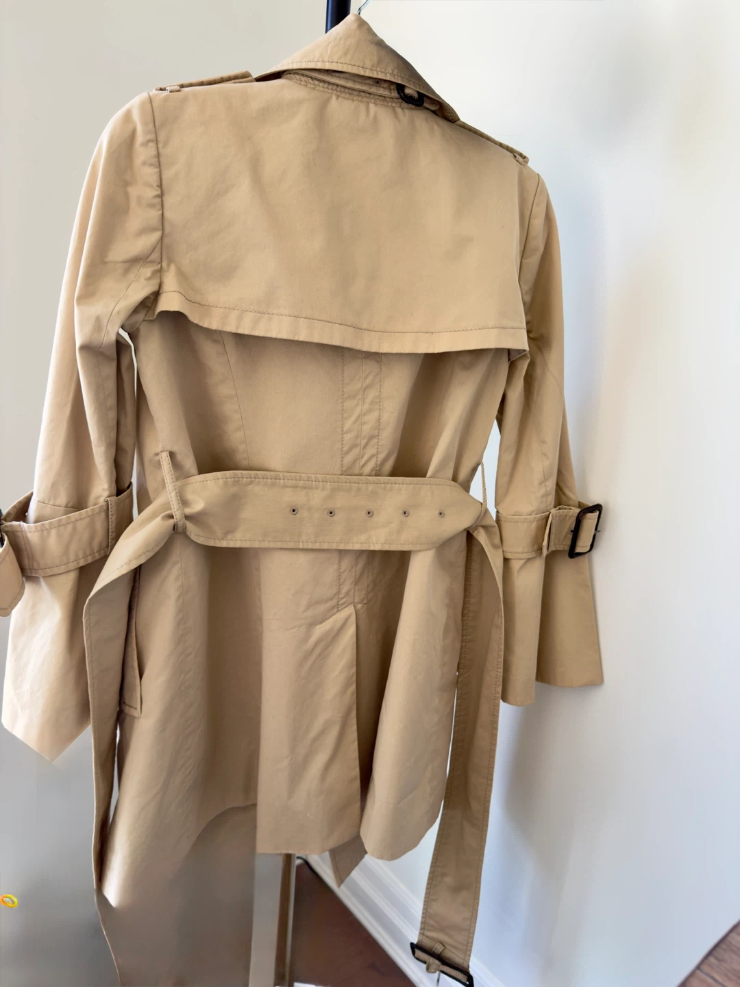 Banana Republic x Olivia Palermo Trench Coat – Elegant Details