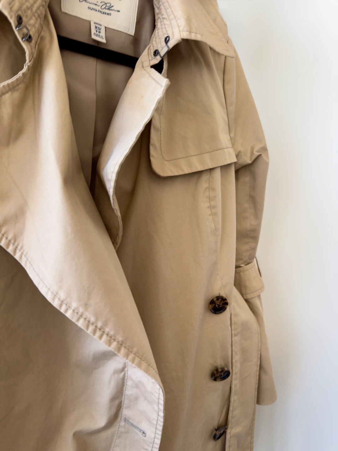 Banana Republic x Olivia Palermo Trench Coat – Elegant Details - photo 4