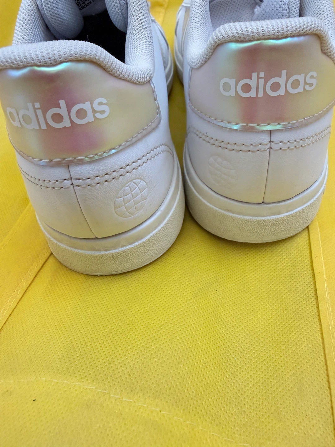 Adidas White Iridescent Sneakers Size 4 - photo 2