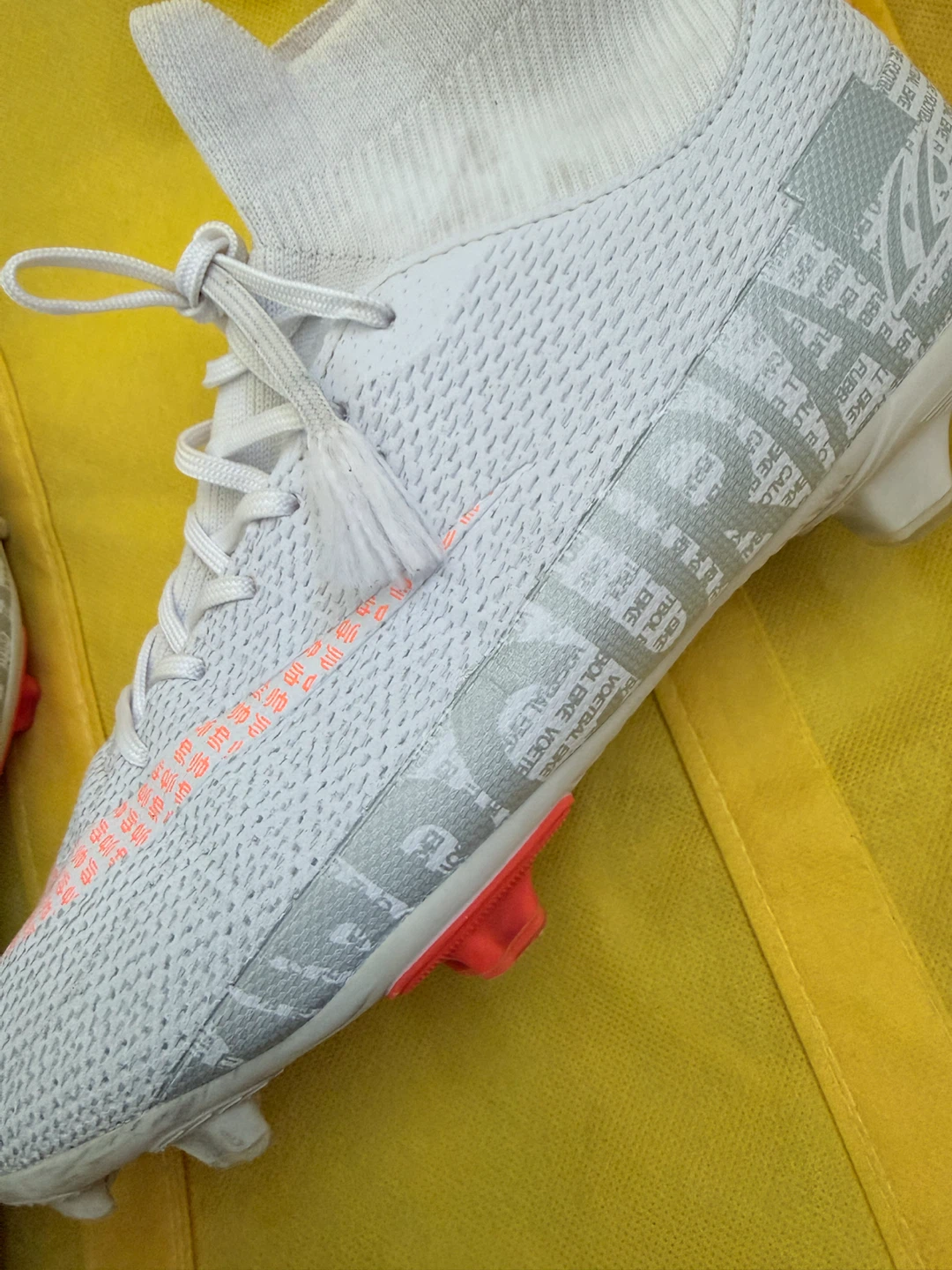 Binbiniao High-Top Soccer Cleats - photo 4