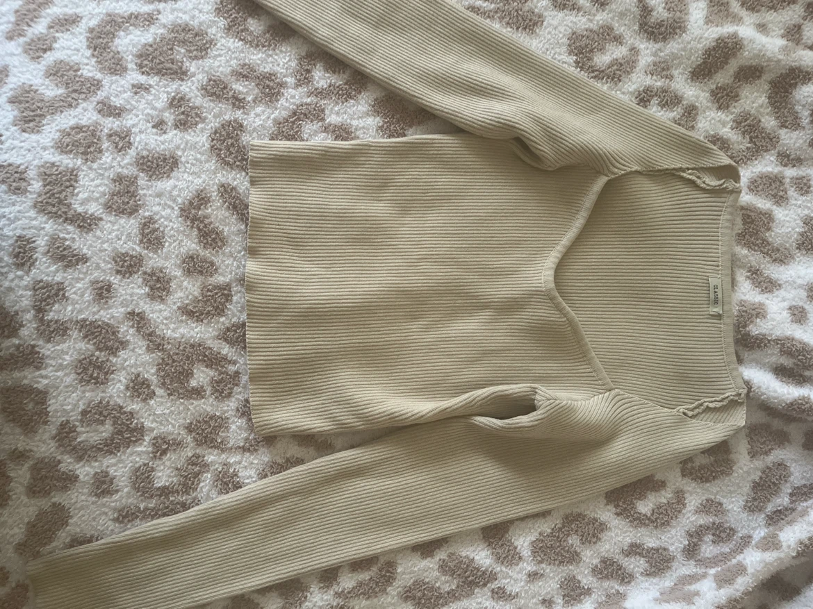 Classic Long Sleeve Ribbed Top