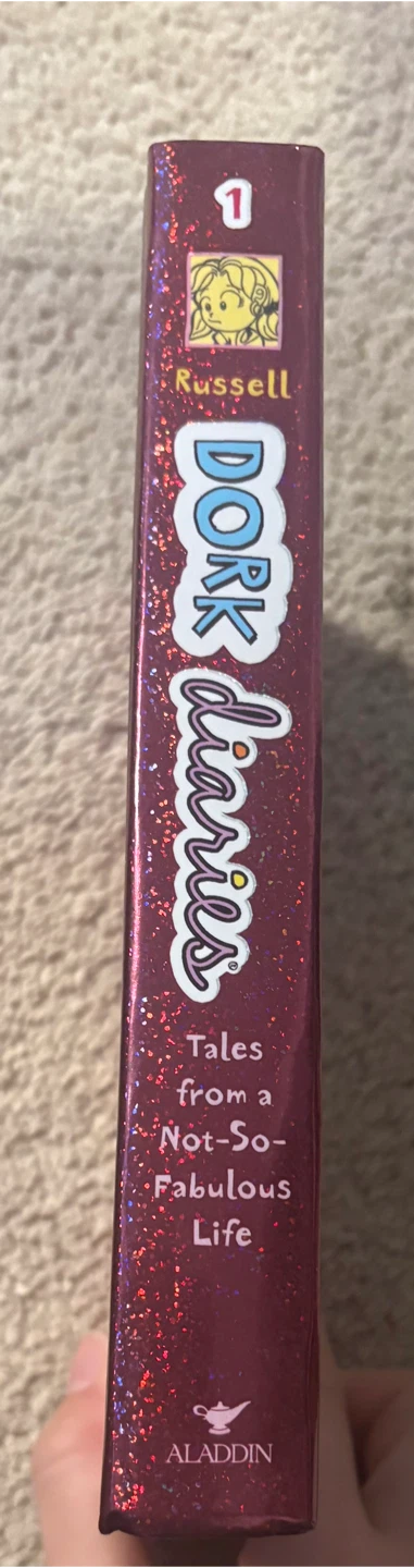 Dork Diaries: Tales from a Not-So-Fabulous Life - photo 3