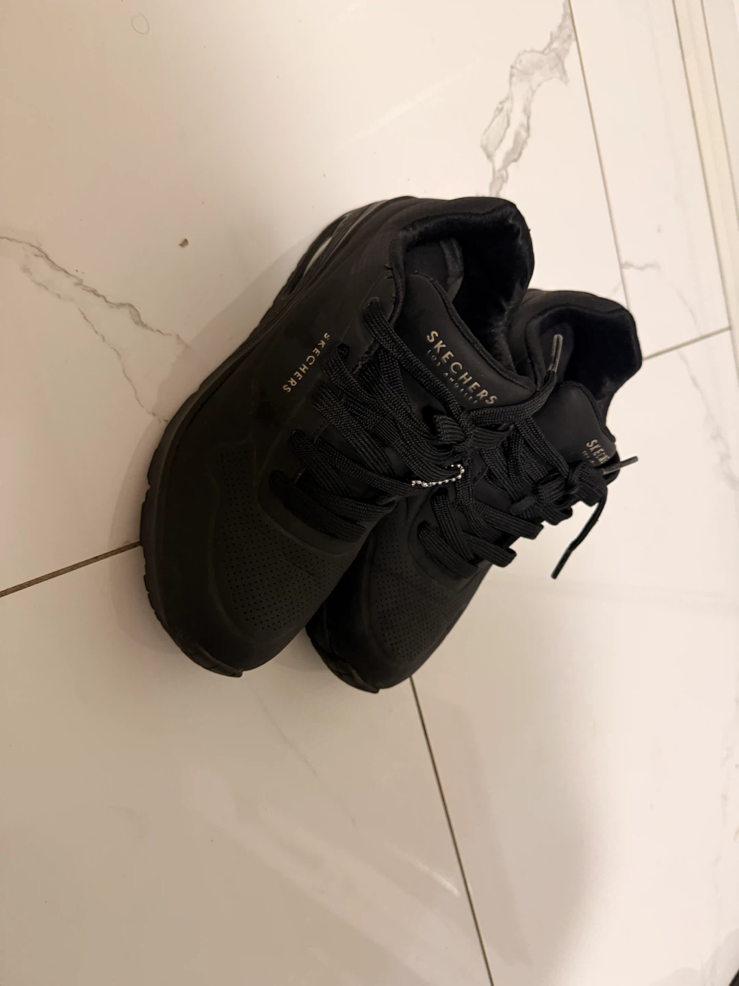Skechers Women's Black Sneakers US 7.5 - photo 3