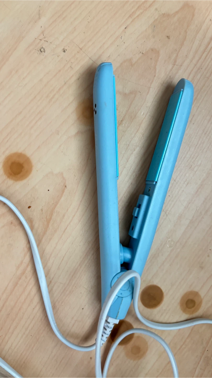 Make Time Blue Hair Straightener