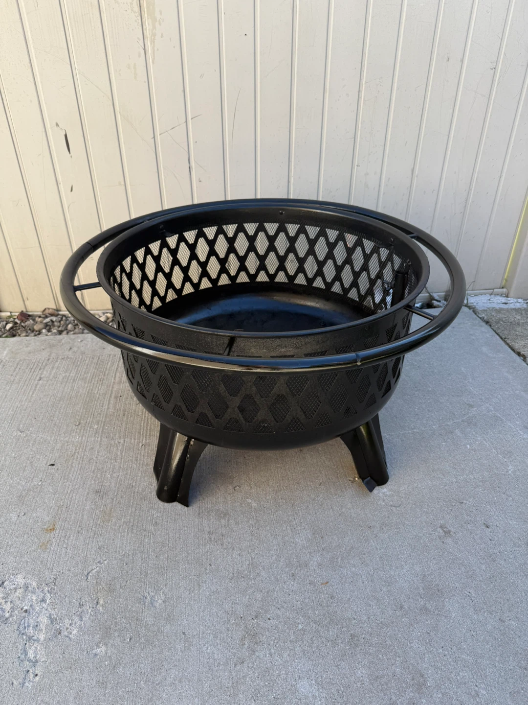 Black Outdoor Metal Fire Pit