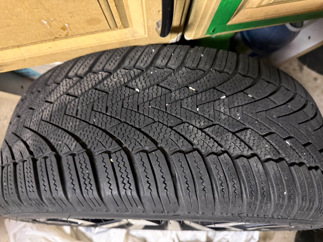Honda 215/45R17 Winter Tire and Alloy Rim - photo 2