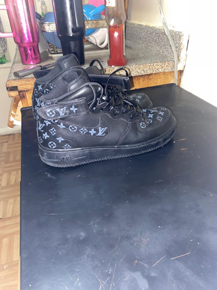 Nike Air Force 1 LV High Top Sneakers
