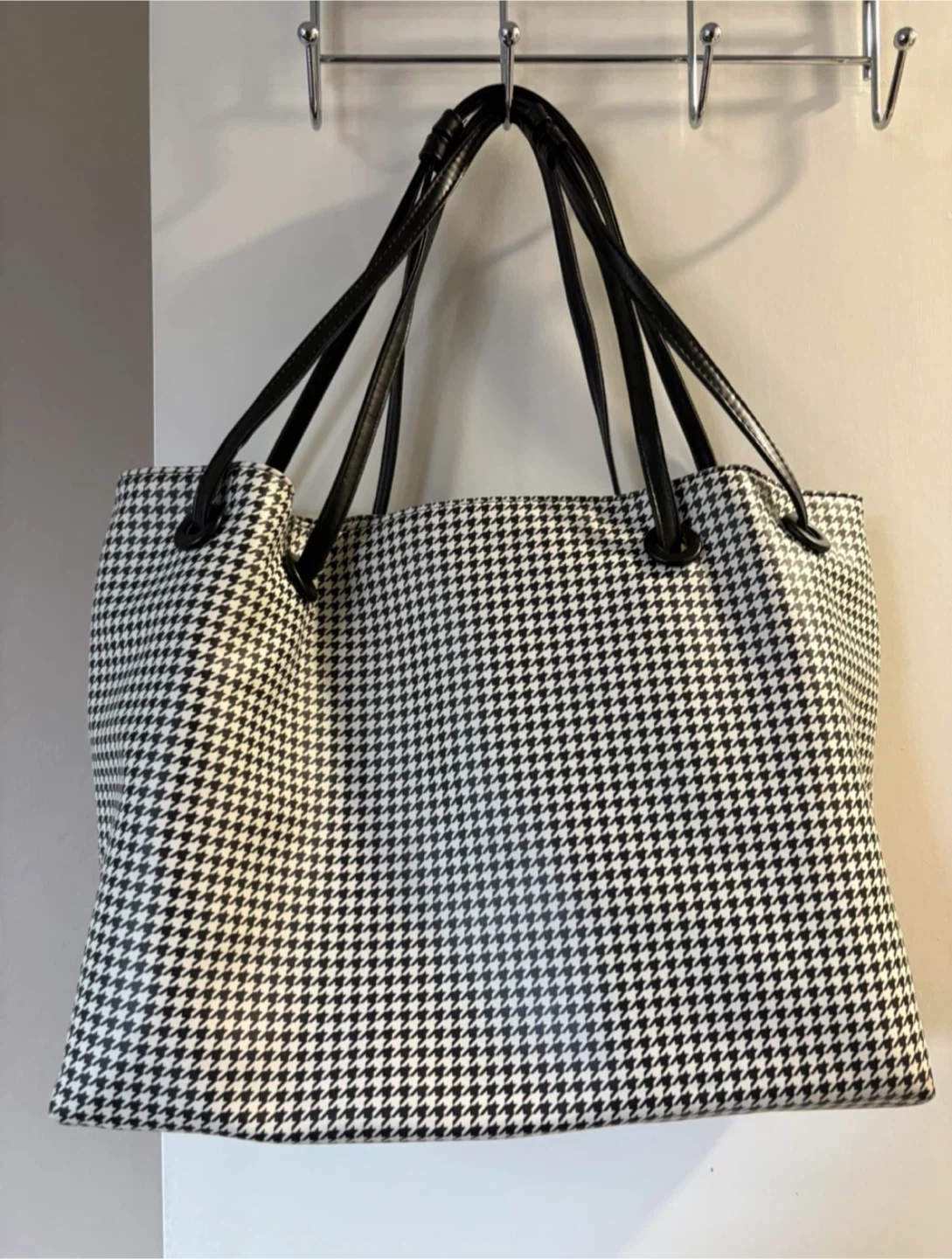 Black & White Houndstooth Tote