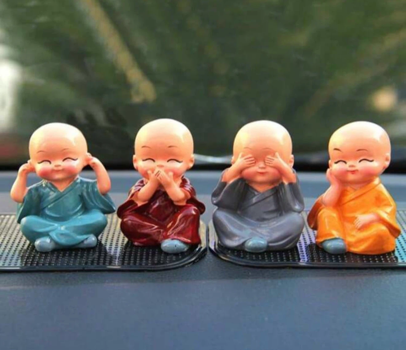 Set of 4 Small Monk Figurines - photo 5