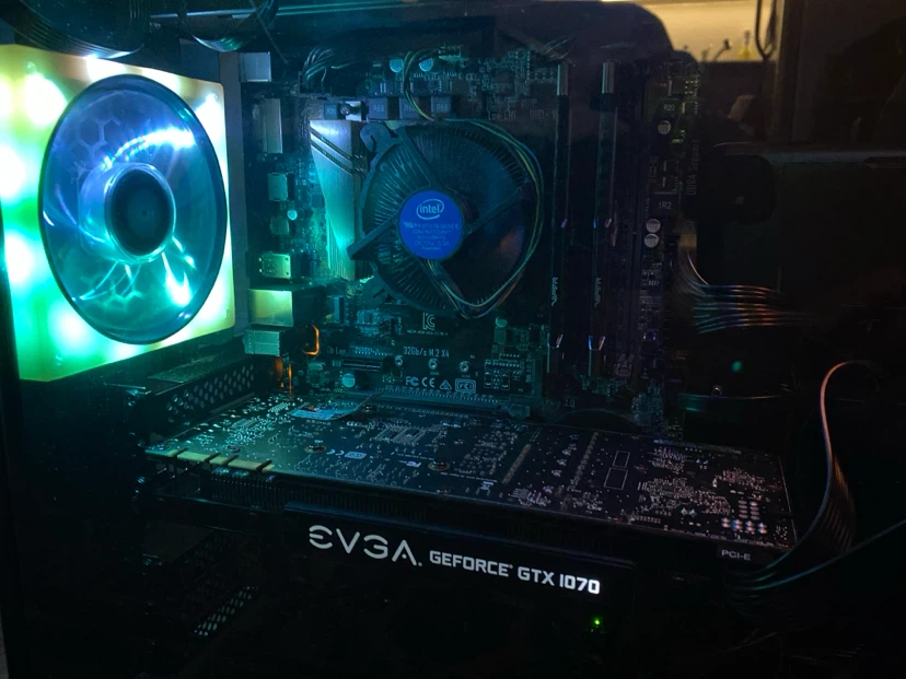 PAC MAN  gaming / desktop setup  with EVGA GTX 1070 - photo 3