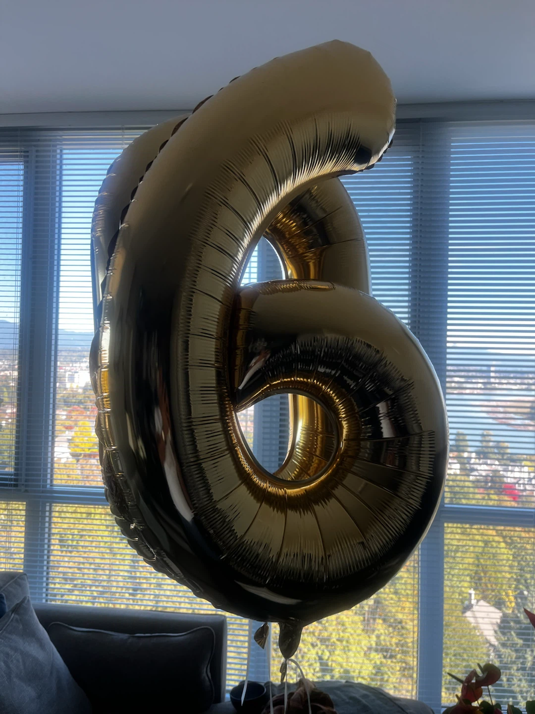 Gold Number 60 Balloon Set - photo 3