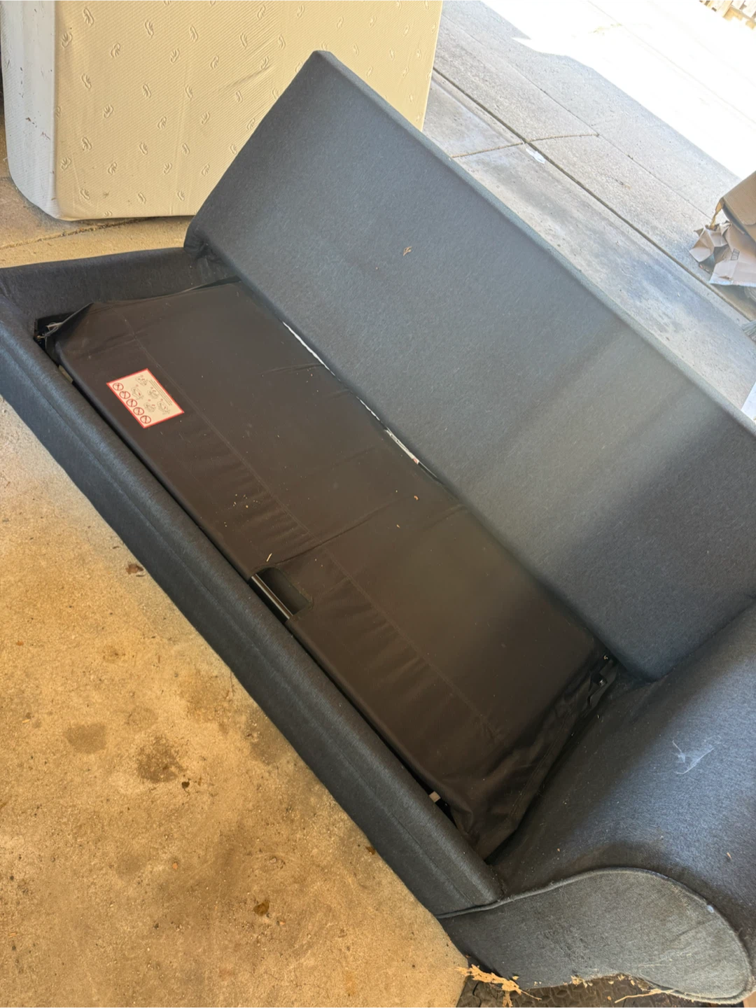 FREE Sleeper Sofa and mattress - photo 4