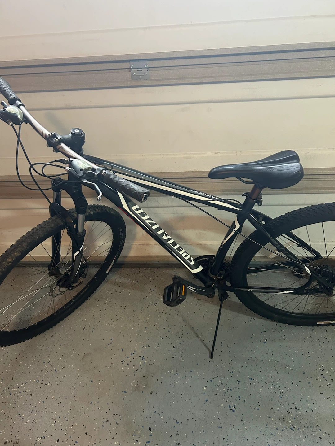 Specialized Hardrock SE Mountain Bike
