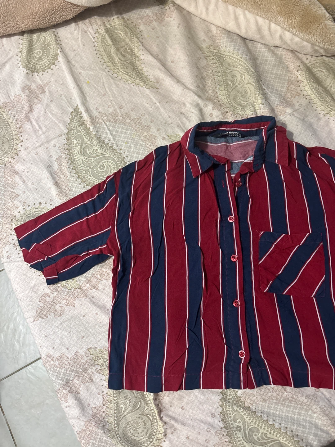Assorted Women's Tops Bundle - photo 4