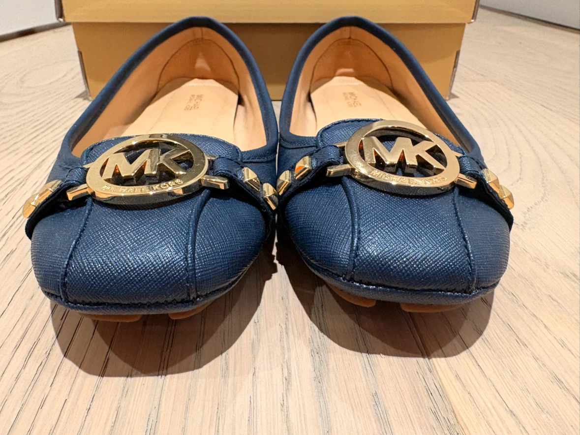 Michael Kors Navy Flats - photo 3