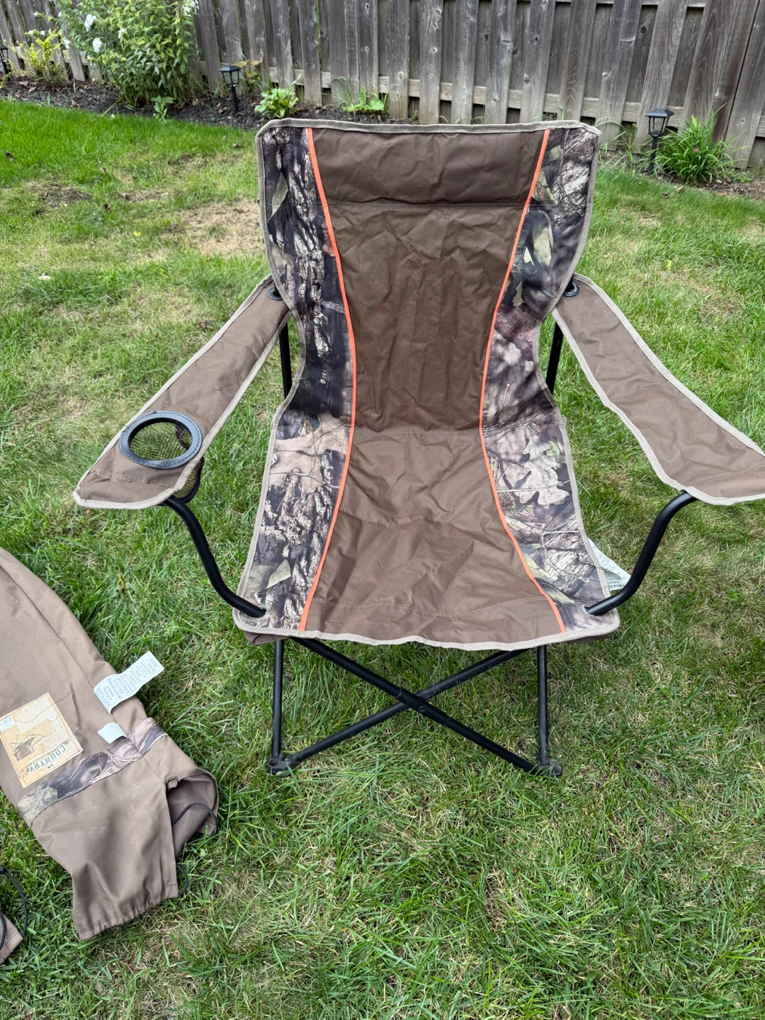 2 Mossy Oak Country Camo Folding Chairs - photo 2