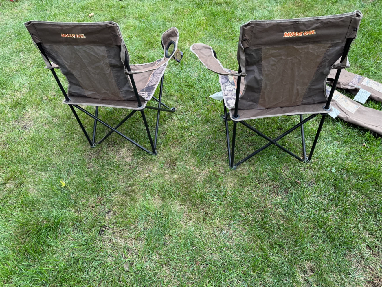 2 Mossy Oak Country Camo Folding Chairs - photo 3