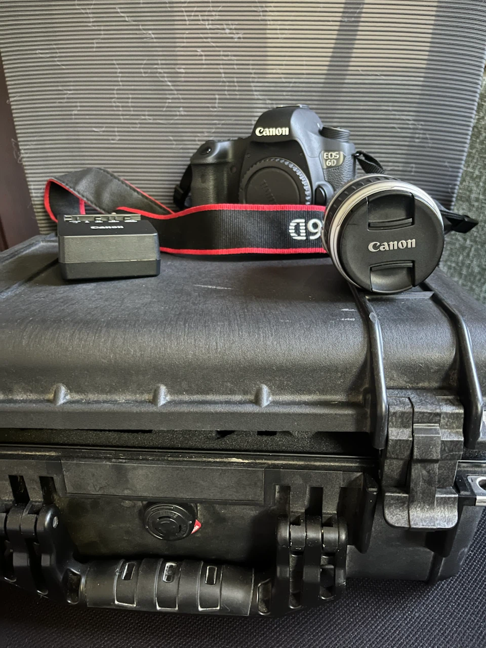 Canon EOS 6D / 28-90 mm lens / Pelican case