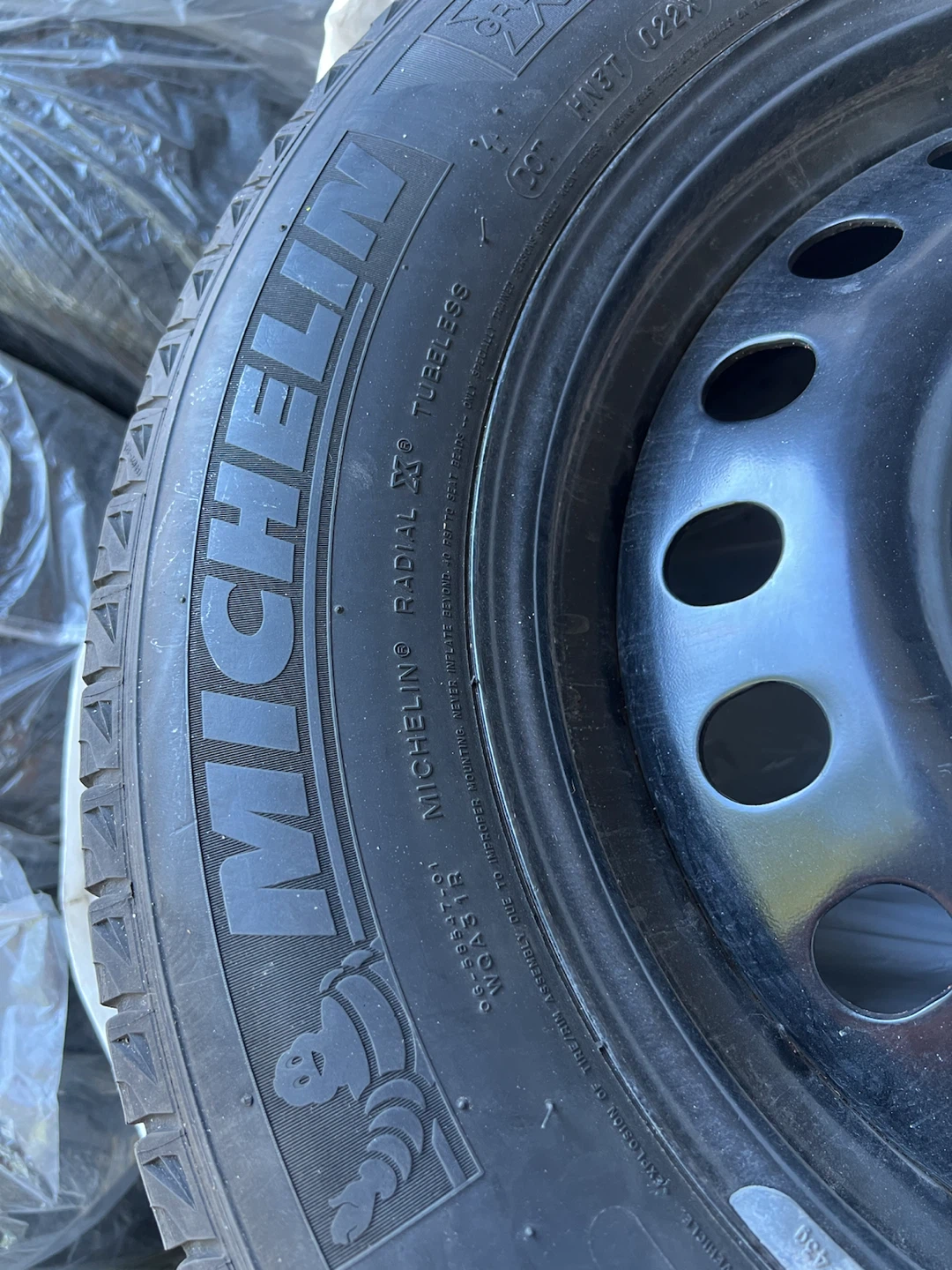 Set of 4 Michelin Tires with Rims 225/65R17