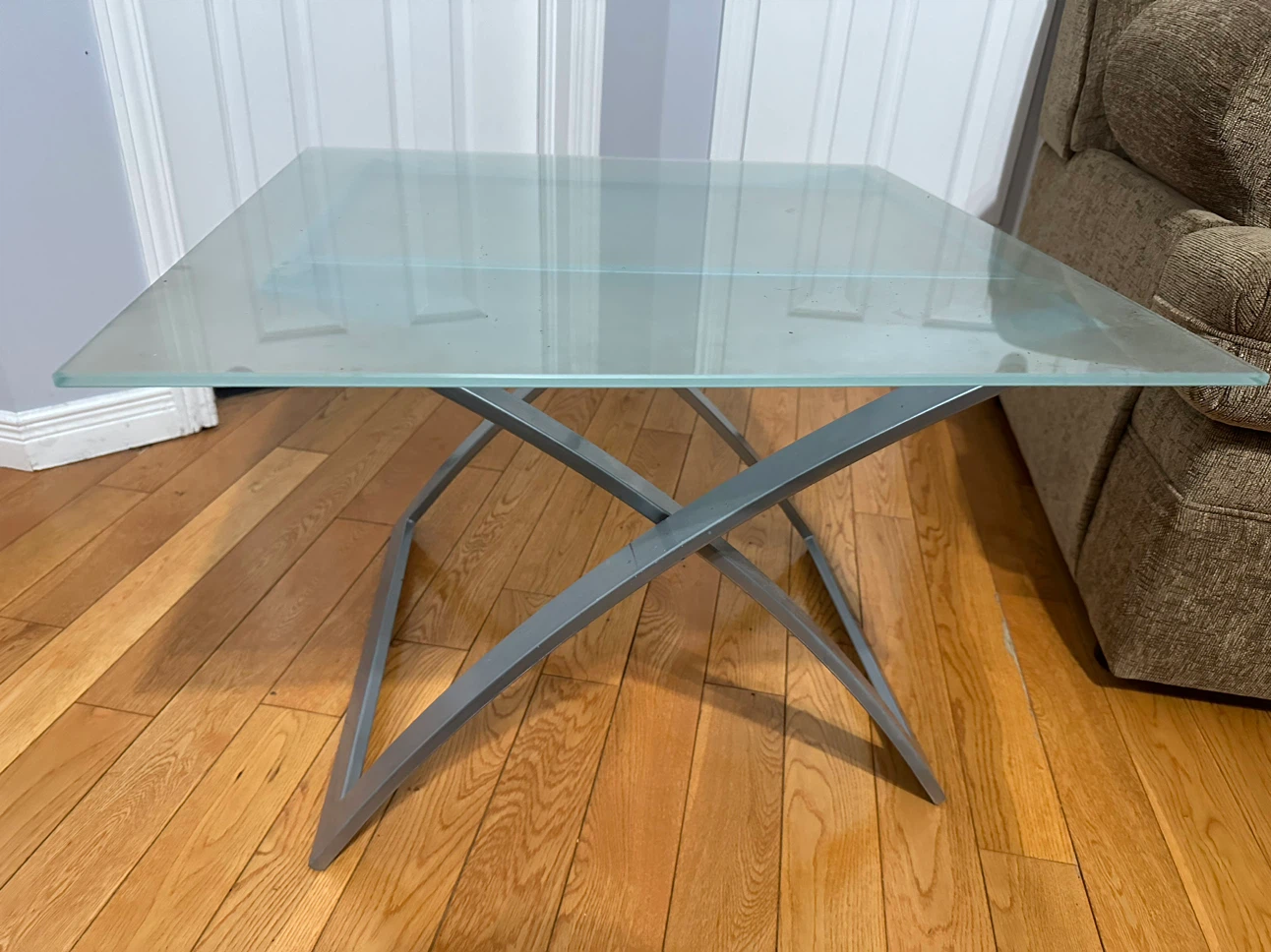 Frosted glass side table with metal base - photo 2