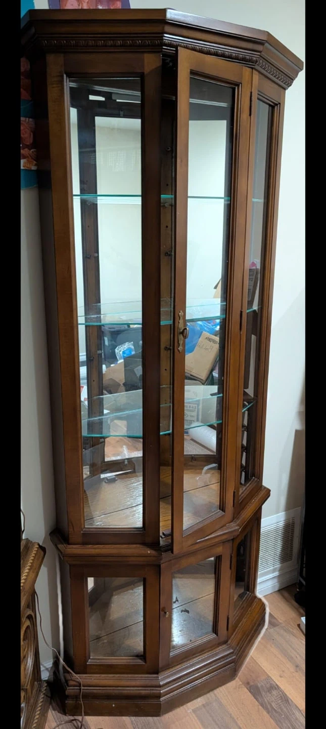Large Wooden Curio Cabinet — PRICE FIRM. - photo 2